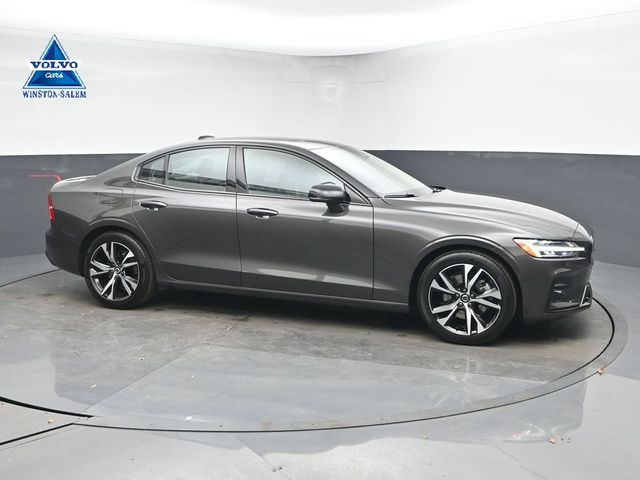Platinum Gray Metallic 2025 Volvo S60 B5 Plus AWD Sedan All-Wheel Drive Automatic