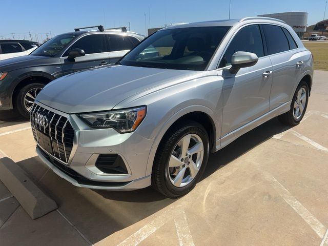 2020 Audi Q3 quattro Premium 45 TFSI