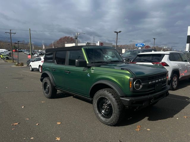 2022 Ford Bronco Black Diamond 4-Door 4WD