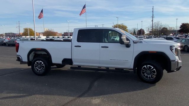 2024 GMC Sierra 3500HD Pro 9