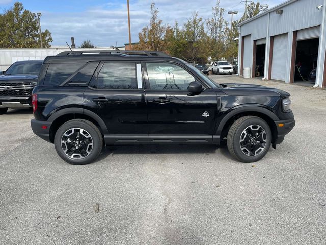 2024 Ford Bronco Sport Outer Banks 12