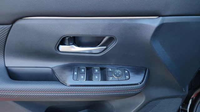 2025 Nissan Kicks