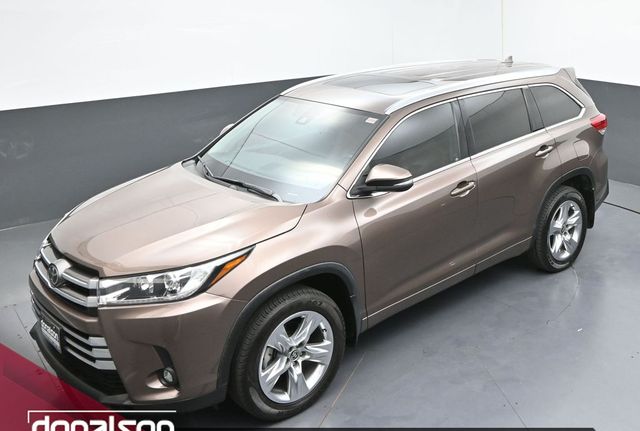 used 2019 Toyota Highlander car, priced at $24,292