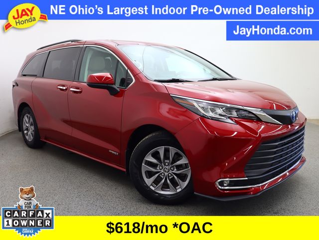 2021 Toyota Sienna XLE 7-Passenger AWD