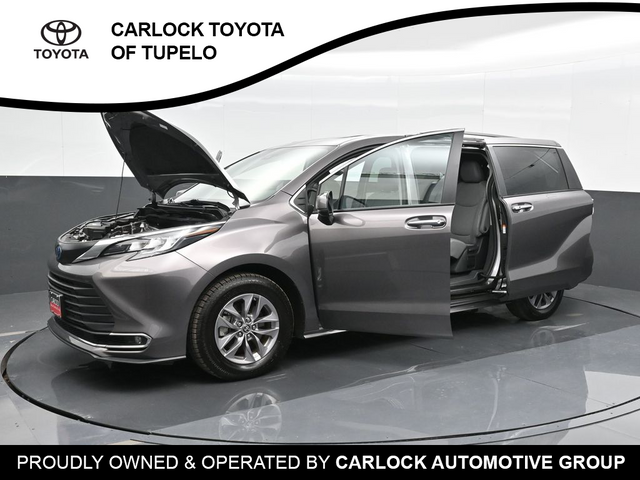 2023 Toyota Sienna XLE 49