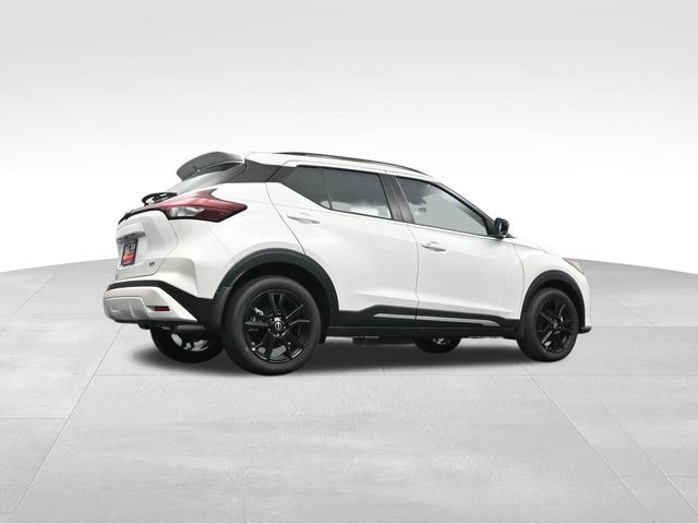 2024 Nissan Kicks SR 36