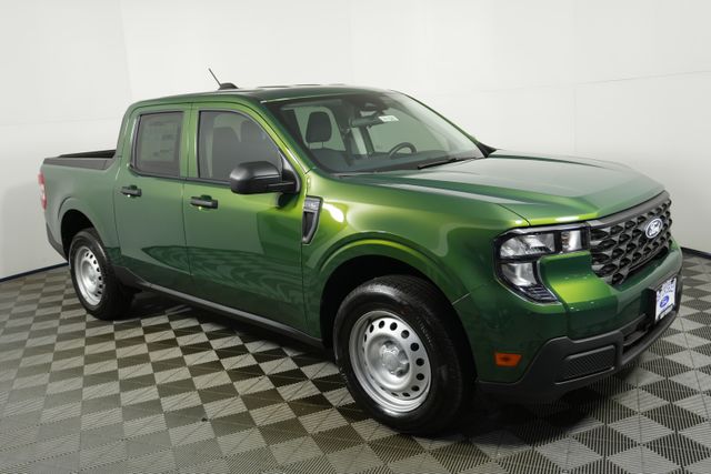 2025 Ford Maverick XL's photo