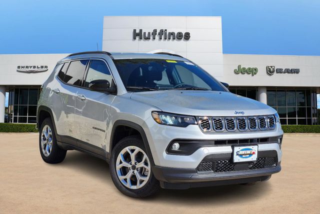 2025 Jeep Compass Latitude 1