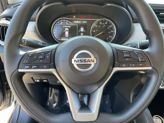 2022 Nissan Versa 1.6 SV 27