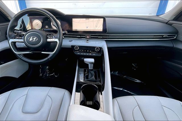 2022 Hyundai Elantra Hybrid Limited photo