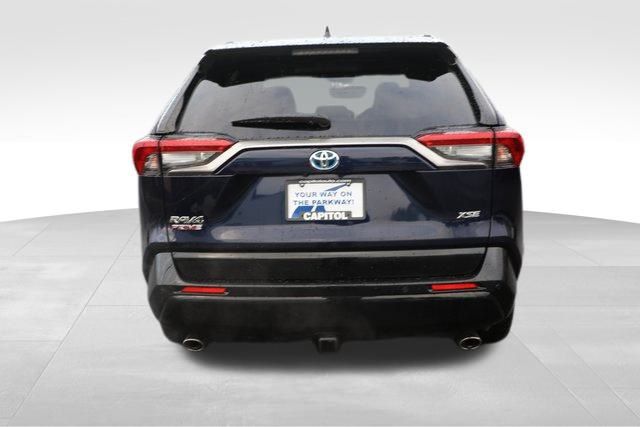 2021 Toyota RAV4 Prime XSE 23