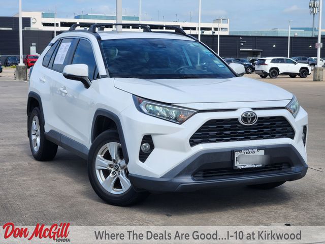 Super White 2021 Toyota RAV4 XLE FWD SUV / Crossover Front-Wheel Drive 8-Speed Automatic