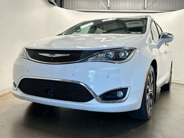 2017 Chrysler Pacifica Limited White at Auto Express Mitsubishi
