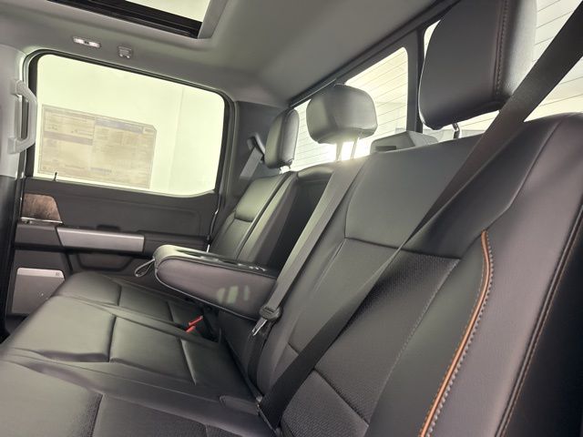 2025 Glacier Gray Metallic Tri-Coat Ford Super Duty F-250 SRW Lariat 4X4 Truck