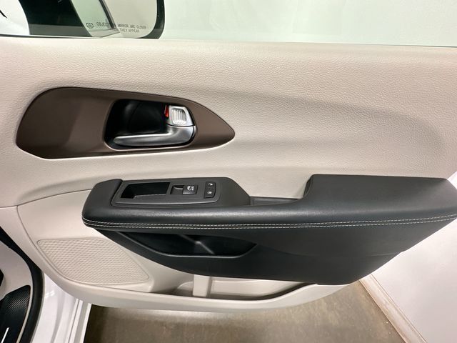 2022 Chrysler Voyager LX White at Phil Fitts Ford