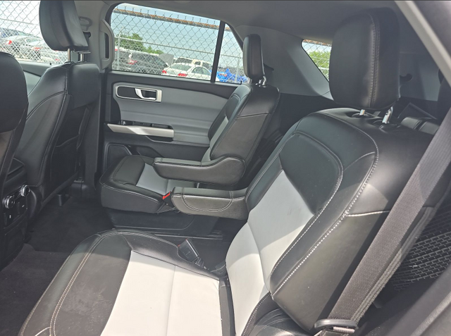 2023 Blue Metallic Ford Explorer XLT 4X4 SUV