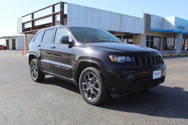 Red (Sangria Metallic Clearcoat) 2021 Jeep Grand Cherokee SUV / Crossover Four-Wheel Drive 8-Speed Automatic