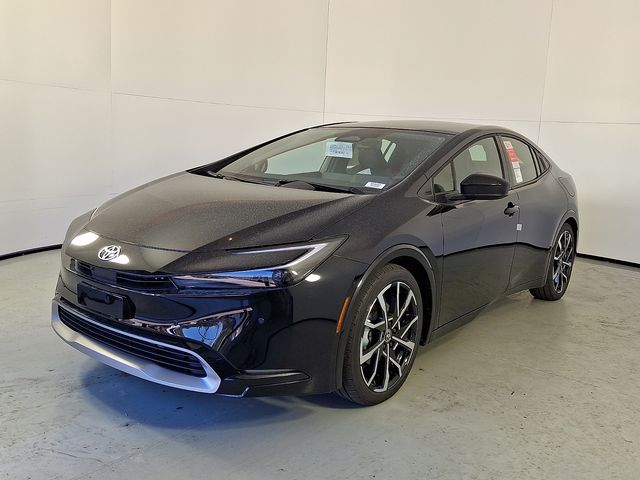2026 Toyota Prius Plug-in Hybrid XSE Premium - Photo 3