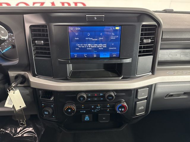 2025 Oxford White Ford Super Duty F-250 SRW XL 4X4 Truck