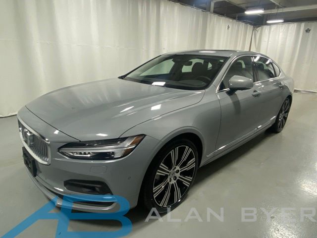 Gray Metallic 2025 Volvo S90 B6 Plus AWD Sedan All-Wheel Drive Automatic