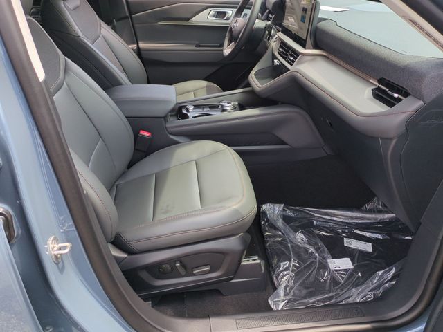New 2026 Vapor Blue Metallic Ford Active image 41