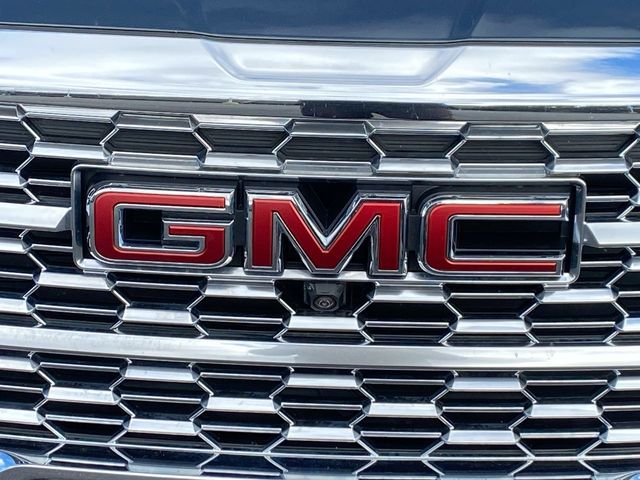 2022 GMC Terrain Denali 32