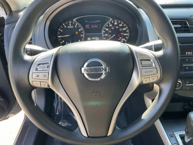 2015 Nissan Altima 2.5 S 17