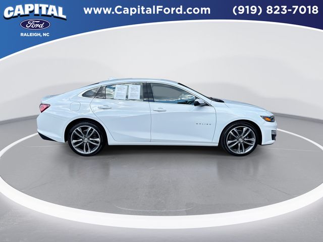 Used 2022 White Chevrolet LT image 9