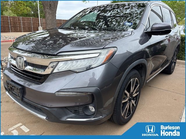 Gray (Modern Steel Metallic) 2019 Honda Pilot Touring AWD with Rear Captain's Chairs SUV / Crossover All-Wheel Drive 9-Speed Automatic