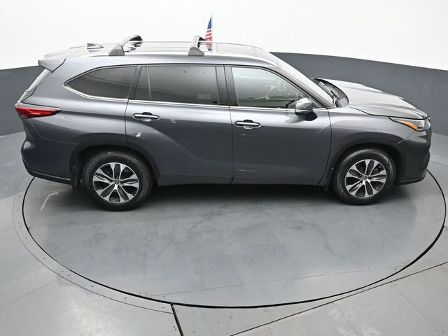 2021 Toyota Highlander XLE 48