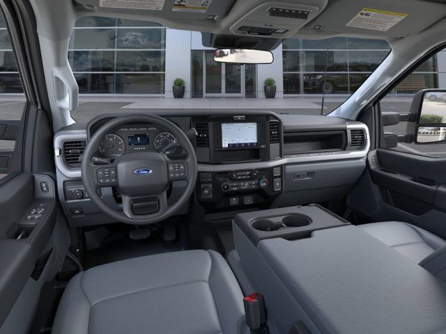 2025 Ford F-550 Super Duty 