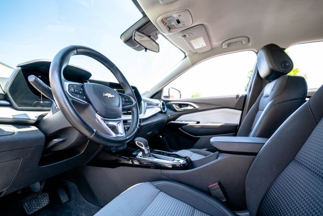 Used 2024 Chevrolet Trax SUV