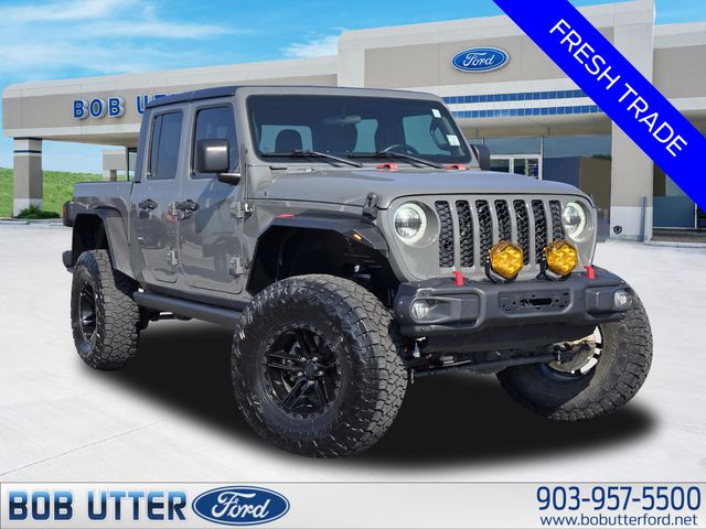Sting-Gray Clearcoat 2020 Jeep Gladiator Pickup Truck Four-Wheel Drive 8-Speed Automatic