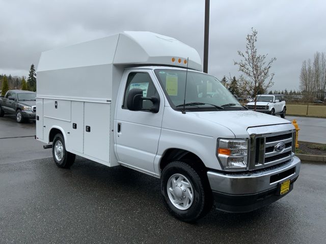 New 2025 Oxford White Ford Base image 3