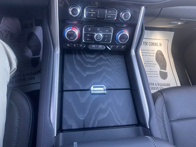 2024 GMC Yukon XL 4WD Denali