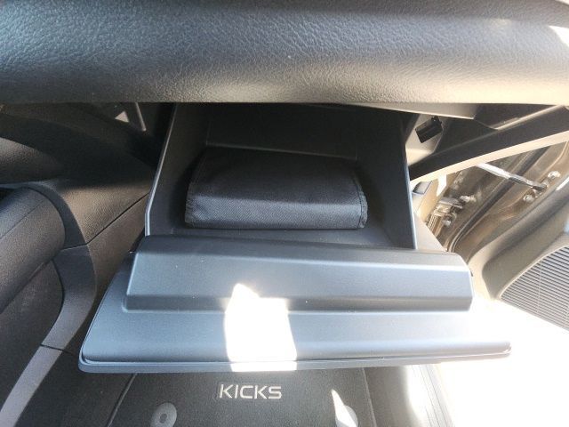 Used 2025 Nissan Kicks SUV