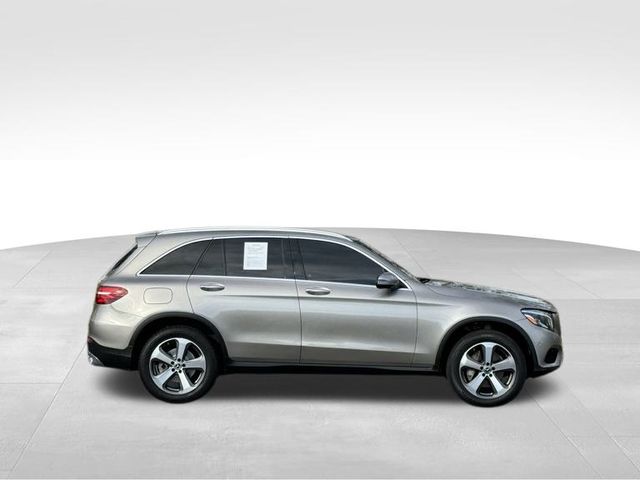 2019 Mercedes-Benz GLC GLC 300 6