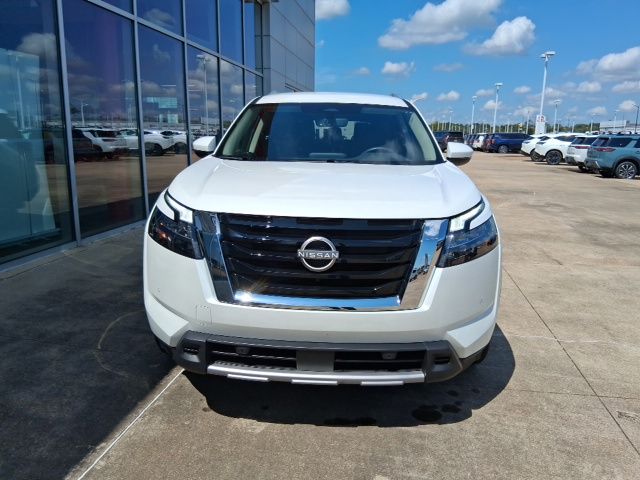 Used 2025 Nissan Pathfinder SUV