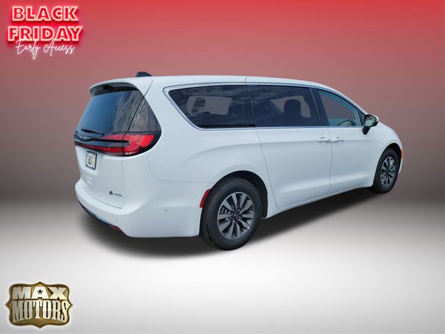 2023 Chrysler Pacifica Hybrid Touring L 16