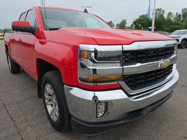 Used 2016 Red Chevrolet LT image 2