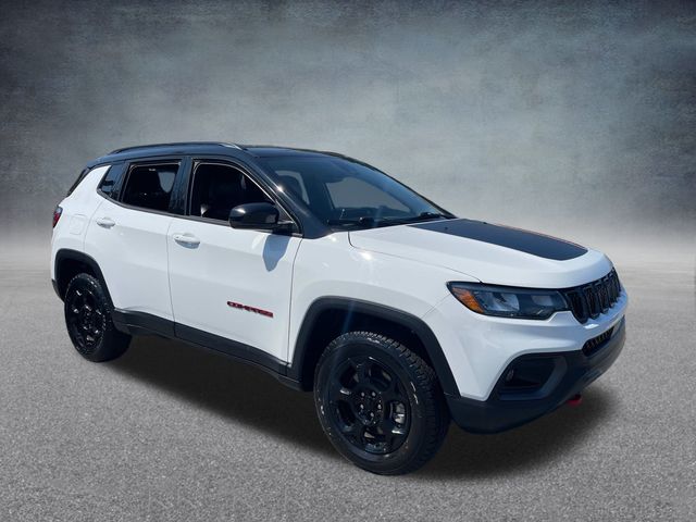 2023 Jeep Compass Trailhawk 4