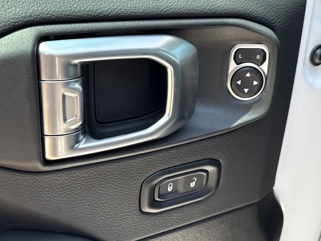 New 2026 Jeep Wrangler SUV