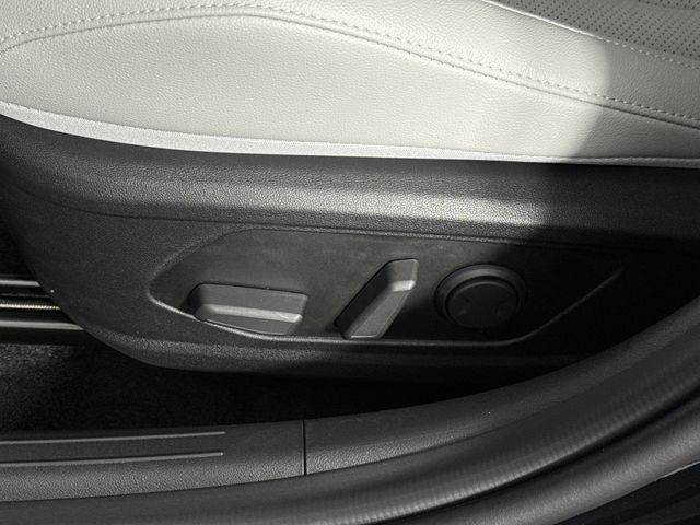 New 2025 Hyundai Elantra Hybrid For Sale in Indianapolis, IN