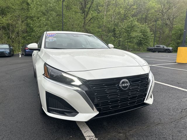 2023 Nissan Altima 2.5 SV White at Carlisle Cadillac Buick GMC