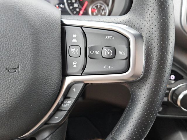 2026 Ram 1500 Express Crew Cab 4x4 5'7" Box