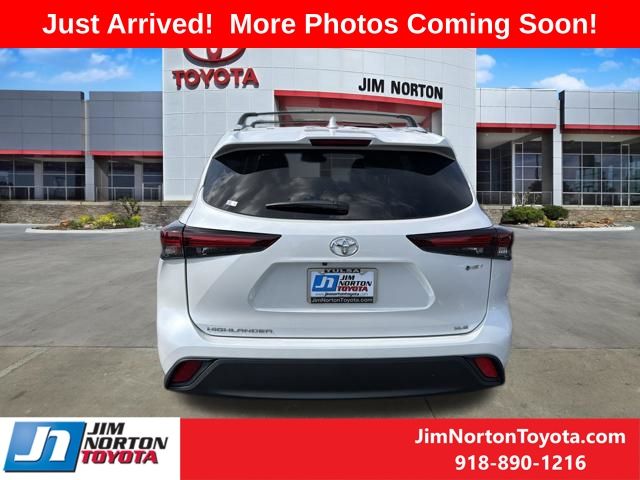 Used 2025 Toyota Highlander Hybrid SUV