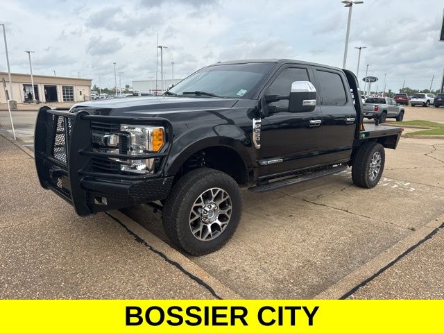 Shadow Black 2017 Ford F-250 Super Duty XLT Crew Cab 4WD Pickup Truck Four-Wheel Drive 6-Speed Automatic