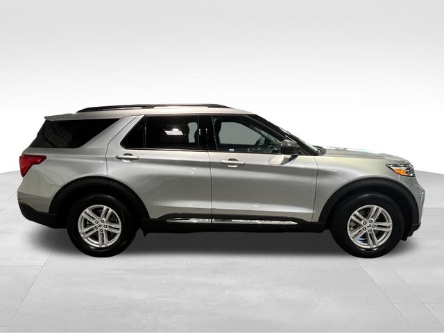 2024 Ford Explorer XLT Silver at Jones Ford
