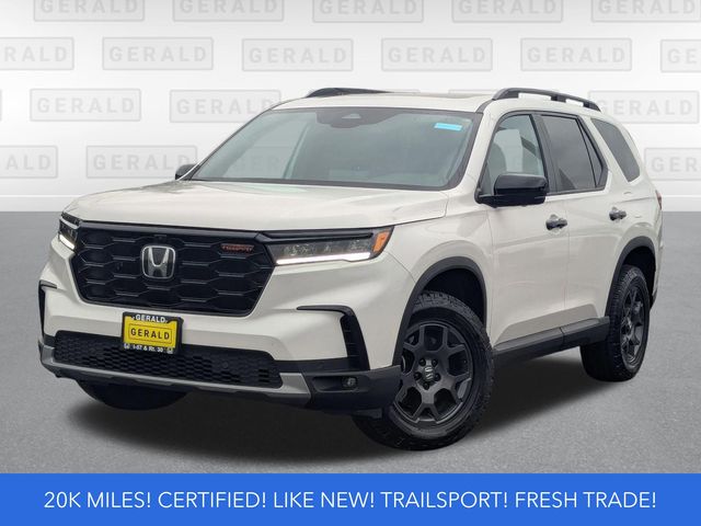 Platinum White Pearl 2024 Honda Pilot TrailSport AWD SUV / Crossover All-Wheel Drive Automatic