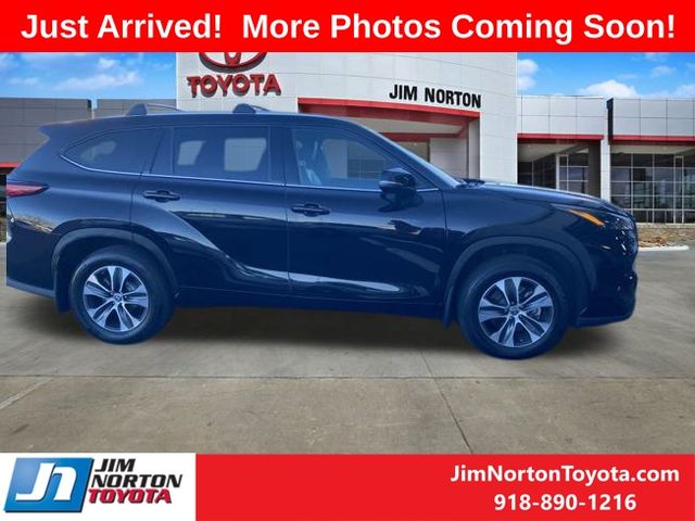 2022 Toyota Highlander XLE 5